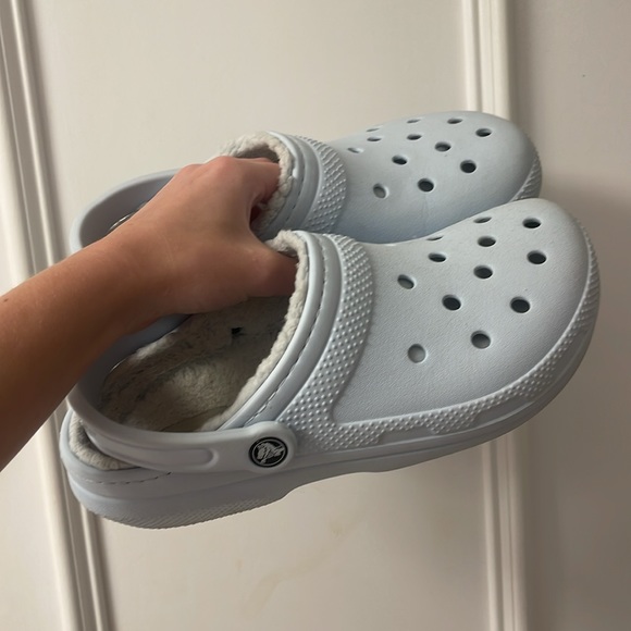 Light blue croc fuzzy slides - Picture 2 of 3